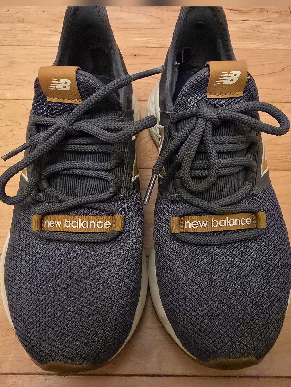 New Balance - 7.5W Roav